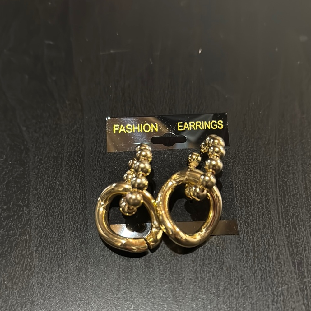 NWOT - Kenzie - Gold tone Fashion Earrings